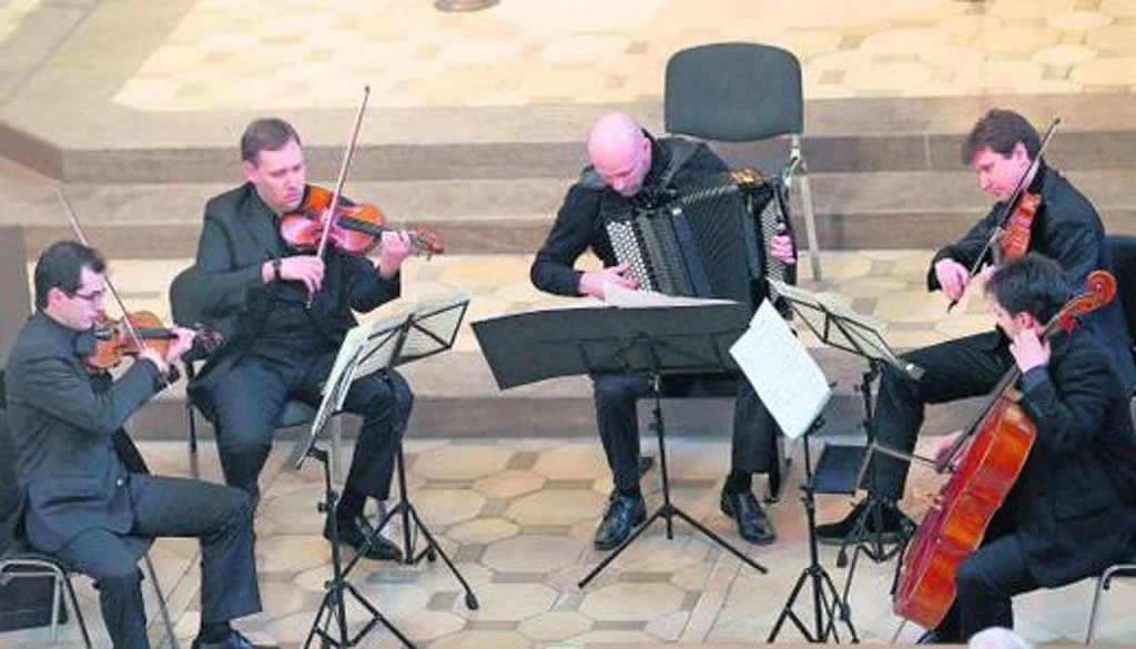 Benefizkonzert in der Hofer Marienkirche zugunsten der Opfer in Japan